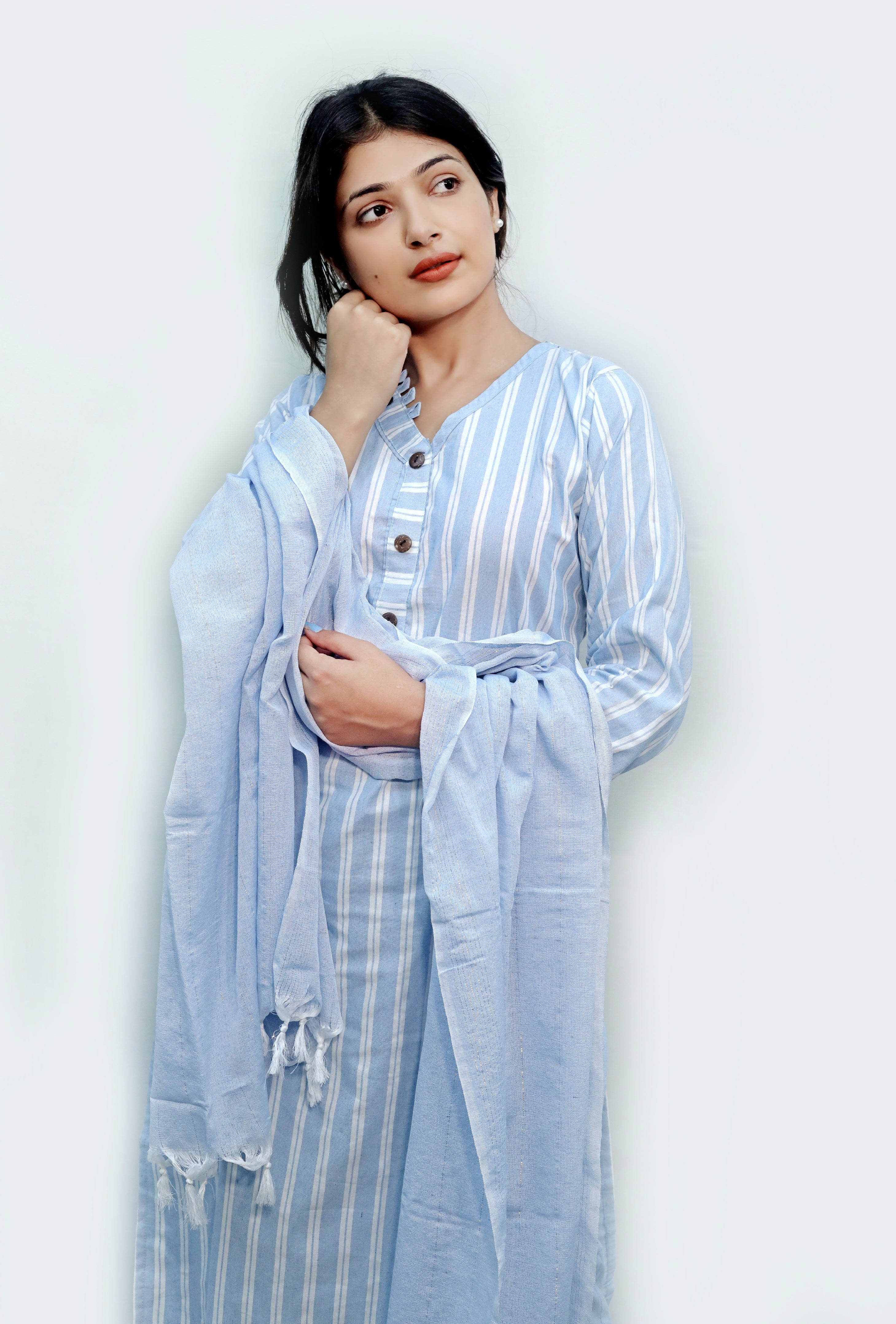 Lining with V - Neck Design Kurti Set